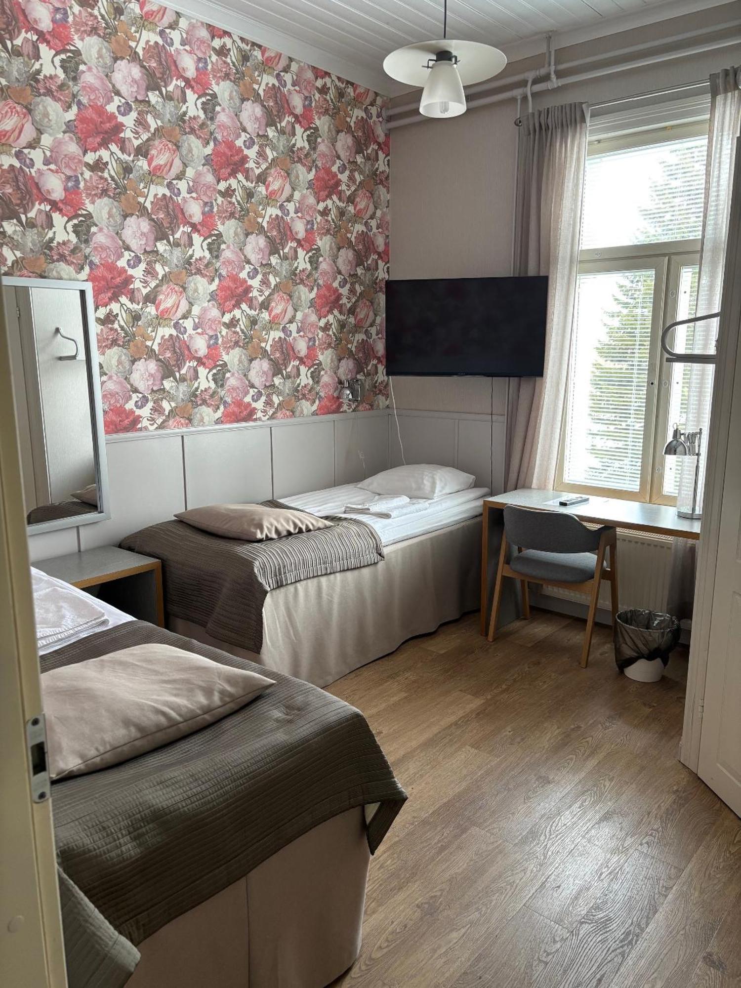 Savonlinnan Kansanopisto - Wanha Pappila Hostel Savonlinna