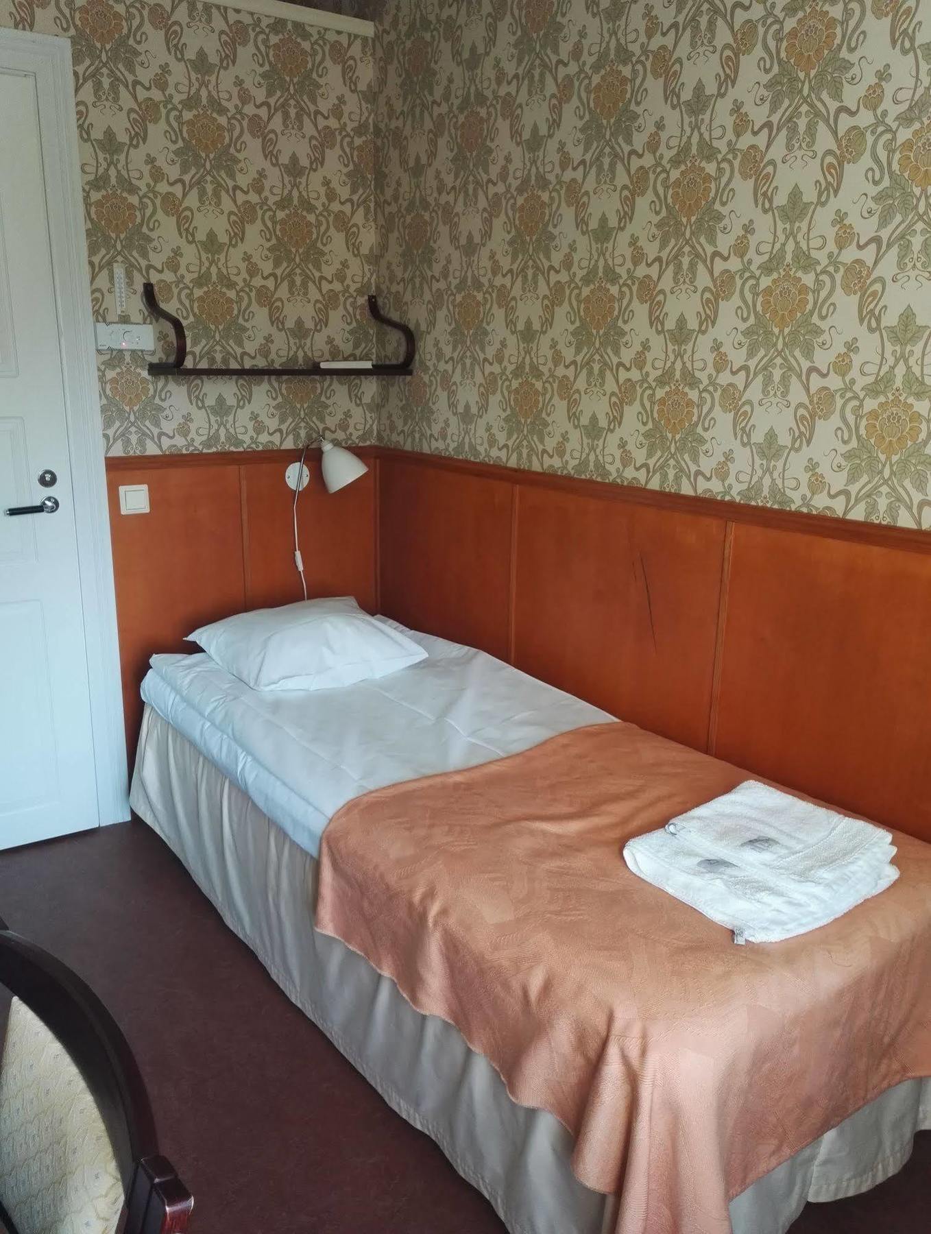 Savonlinnan Kansanopisto - Wanha Pappila Hostel Savonlinna
